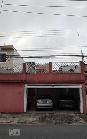 Casa à venda com 150m², 3 quartos e 3 vagasFachada