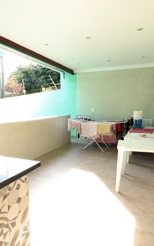 Casa à venda com 135m², 3 quartos e 2 vagasÁrea Externa