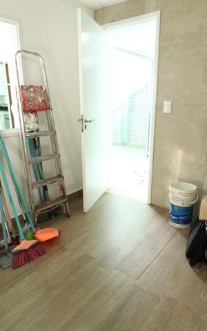Casa à venda com 135m², 3 quartos e 2 vagasQuarto de Serviço