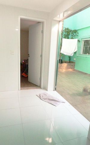 Casa à venda com 135m², 3 quartos e 2 vagasÁrea de Serviço