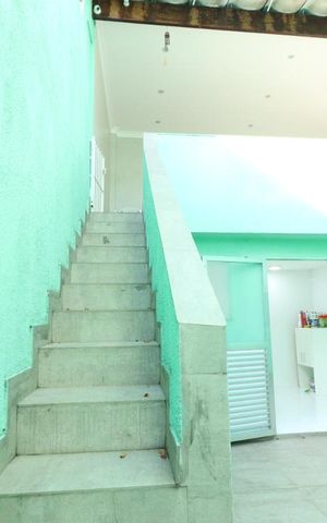 Casa à venda com 135m², 3 quartos e 2 vagasÁrea Externa