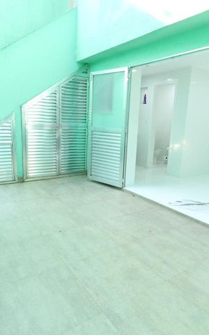 Casa à venda com 135m², 3 quartos e 2 vagasÁrea Externa