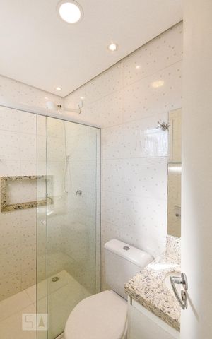 Casa de condomínio para alugar com 65m², 2 quartos e 2 vagas Casa de condomínio para alugar com 65m², 2 quartos e 2 vagasBanheiro 2
