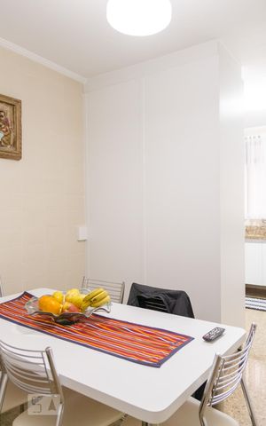 Apartamento à venda com 240m², 4 quartos e 3 vagas Apartamento à venda com 240m², 4 quartos e 3 vagasCozinha