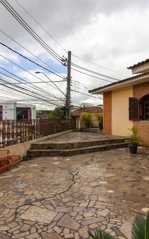 Casa para alugar com 210m², 2 quartos e 2 vagas Casa para alugar com 210m², 2 quartos e 2 vagasQuintal