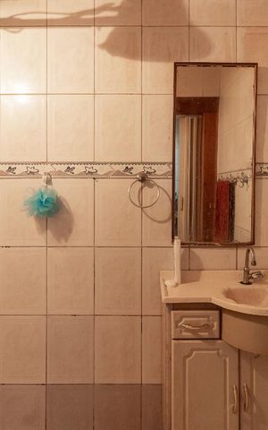 Casa para alugar com 210m², 2 quartos e 2 vagas Casa para alugar com 210m², 2 quartos e 2 vagasBanheiro Social