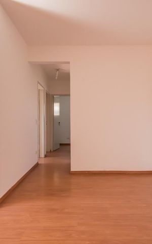 Apartamento à venda com 75m², 2 quartos e 1 vaga Apartamento à venda com 75m², 2 quartos e 1 vagaSala