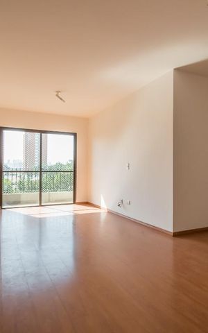 Apartamento à venda com 75m², 2 quartos e 1 vaga Apartamento à venda com 75m², 2 quartos e 1 vagaSala