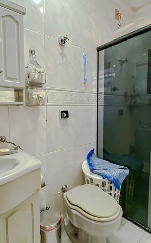 Casa à venda com 190m², 4 quartos e 2 vagasBanheiro da Suite 2