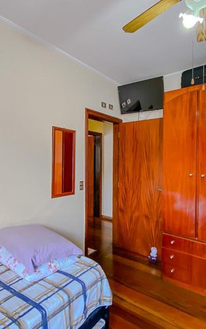 Casa à venda com 190m², 4 quartos e 2 vagasQuarto 2