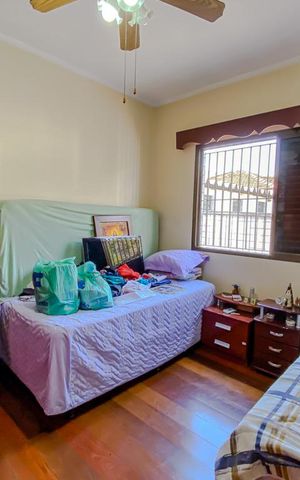 Casa à venda com 190m², 4 quartos e 2 vagasQuarto 2