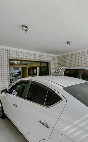 Casa à venda com 190m², 4 quartos e 2 vagasGaragem