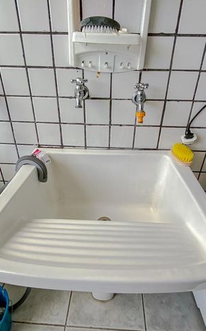 Casa à venda com 190m², 4 quartos e 2 vagasDetalhe Lavanderia