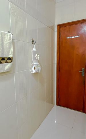 Casa à venda com 190m², 4 quartos e 2 vagasLavabo