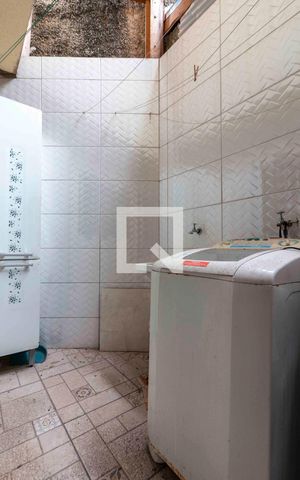 Casa de condomínio à venda com 50m², 2 quartos e 1 vaga Casa de condomínio à venda com 50m², 2 quartos e 1 vagaÁrea de Serviço