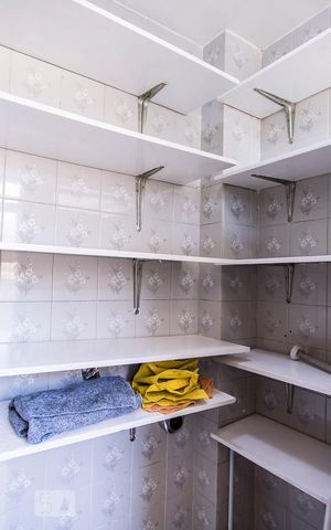 Apartamento para alugar com 70m², 3 quartos e 1 vaga Apartamento para alugar com 70m², 3 quartos e 1 vagaBanheiro de Serviço