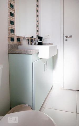 Apartamento à venda com 2m², 1 quarto e sem vaga Apartamento à venda com 2m², 1 quarto e sem vagaBanheiro Social