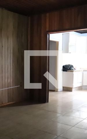 Casa à venda com 412m², 4 quartos e 3 vagasSala