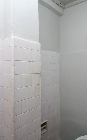 Apartamento para alugar com 40m², 1 quarto e sem vaga Apartamento para alugar com 40m², 1 quarto e sem vagaBanheiro de Serviço