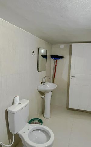 Casa à venda com 120m², 2 quartos e 4 vagasBanheiro de Serviço