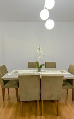 Casa à venda com 120m², 2 quartos e 4 vagasSala