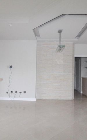 Apartamento à venda com 128m², 3 quartos e 5 vagasSala