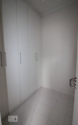 Apartamento à venda com 128m², 3 quartos e 5 vagasQuarto de Serviço