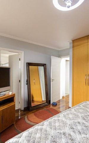 Apartamento para alugar com 140m², 3 quartos e 2 vagas Apartamento para alugar com 140m², 3 quartos e 2 vagasSuite