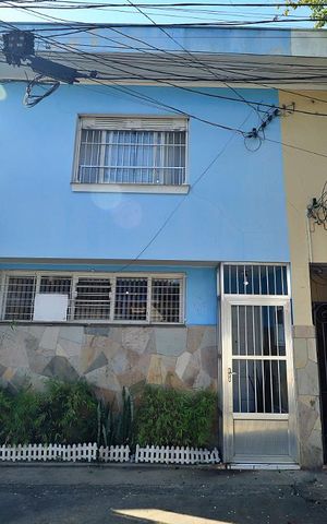 Casa à venda com 152m², 3 quartos e 1 vagaFachada