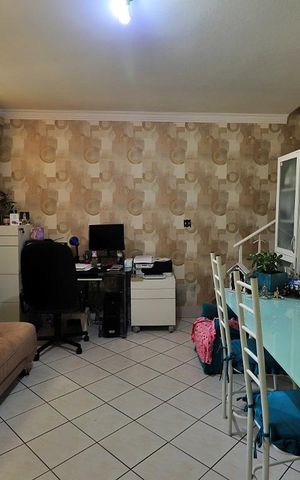 Casa à venda com 152m², 3 quartos e 1 vagaSala