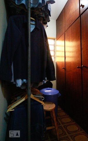 Casa à venda com 220m², 3 quartos e 2 vagasCloset