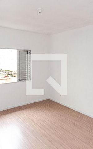 Casa à venda com 120m², 5 quartos e 2 vagas Casa à venda com 120m², 5 quartos e 2 vagasQuarto 1