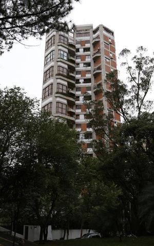 Apartamento à venda com 302m², 3 quartos e 4 vagasFachada