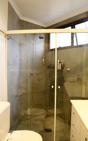 Apartamento à venda com 302m², 3 quartos e 4 vagasBanheiro da Suíte 1