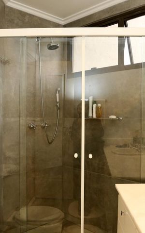Apartamento à venda com 302m², 3 quartos e 4 vagas	Banheiro da Suíte 1