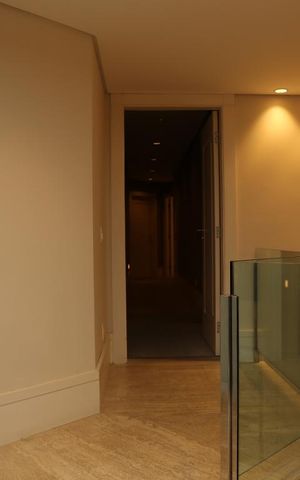 Apartamento à venda com 302m², 3 quartos e 4 vagasHall
