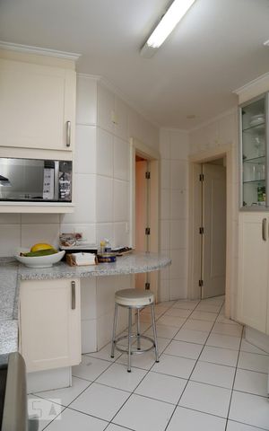Apartamento à venda com 302m², 3 quartos e 4 vagasCozinha
