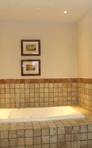 Apartamento à venda com 302m², 3 quartos e 4 vagasbanheira