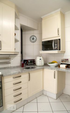 Apartamento à venda com 302m², 3 quartos e 4 vagasCozinha - Armários