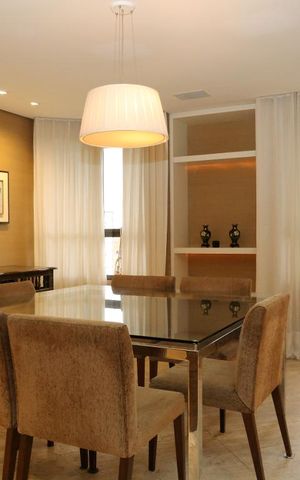 Apartamento à venda com 302m², 3 quartos e 4 vagasSala de Jantar