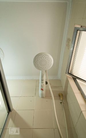 Casa à venda com 300m², 4 quartos e 2 vagasChuveiro