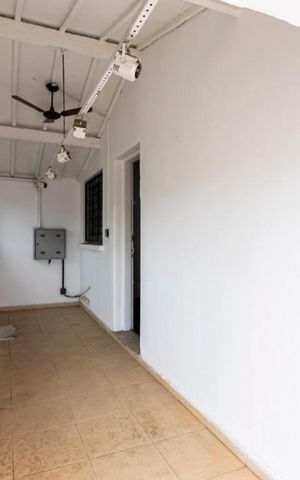 Casa à venda com 500m², 5 quartos e sem vagaEntrada