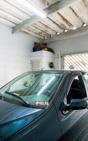 Casa à venda com 100m², 3 quartos e 2 vagas Casa à venda com 100m², 3 quartos e 2 vagasGaragem