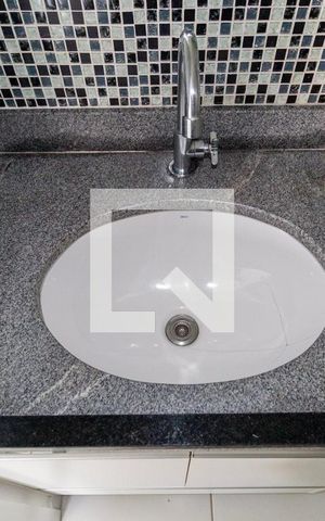 Apartamento à venda com 33m², 1 quarto e sem vagaDetalhe - Banheiro