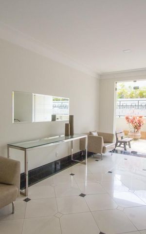 Apartamento à venda com 99m², 3 quartos e 2 vagasHall