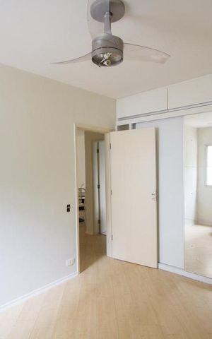 Apartamento à venda com 74m², 2 quartos e 1 vagaQuarto 2