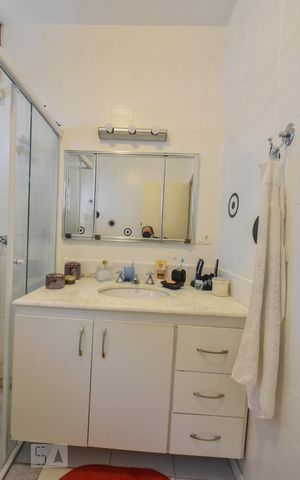 Casa à venda com 190m², 4 quartos e 2 vagasBanheiro Suíte 01