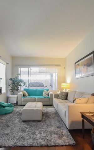 Casa à venda com 190m², 4 quartos e 2 vagasSala de Estar