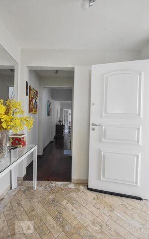 Casa à venda com 190m², 4 quartos e 2 vagasHall de Entrada