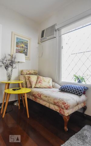 Casa à venda com 190m², 4 quartos e 2 vagasSala de Estar